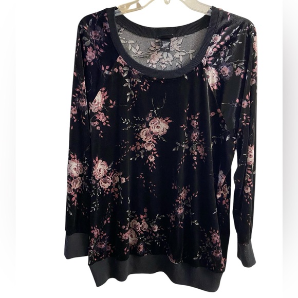 torrid Tops - Torrid velour crewneck top floral black 1X